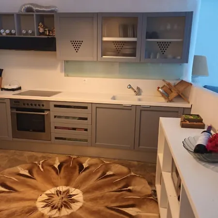 Heliophilia * Koundouros