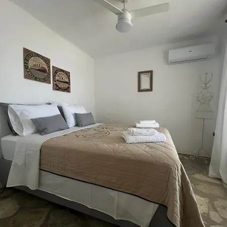Heliophilia Villa