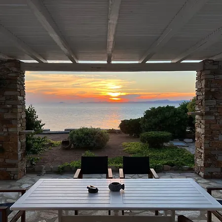 Heliophilia Villa *